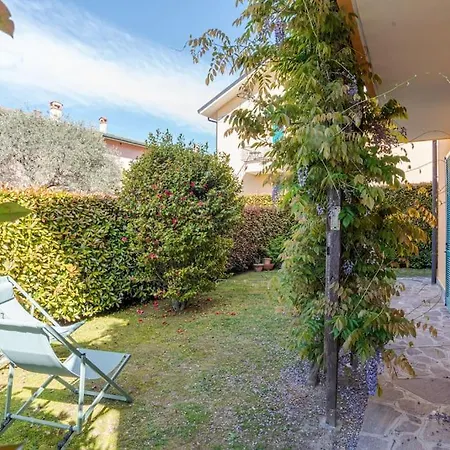 Cozy With Garden Apartman Bellagio