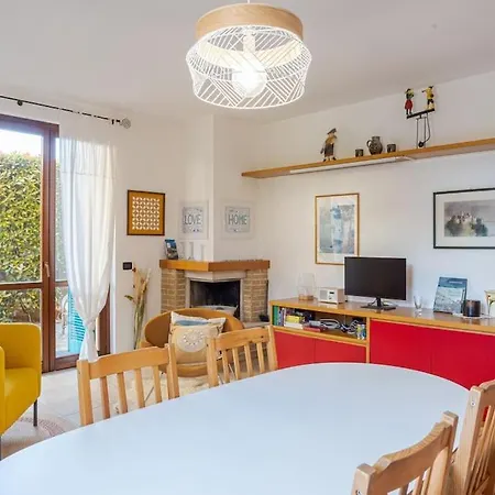 Cozy With Garden דירה בלאג'יו