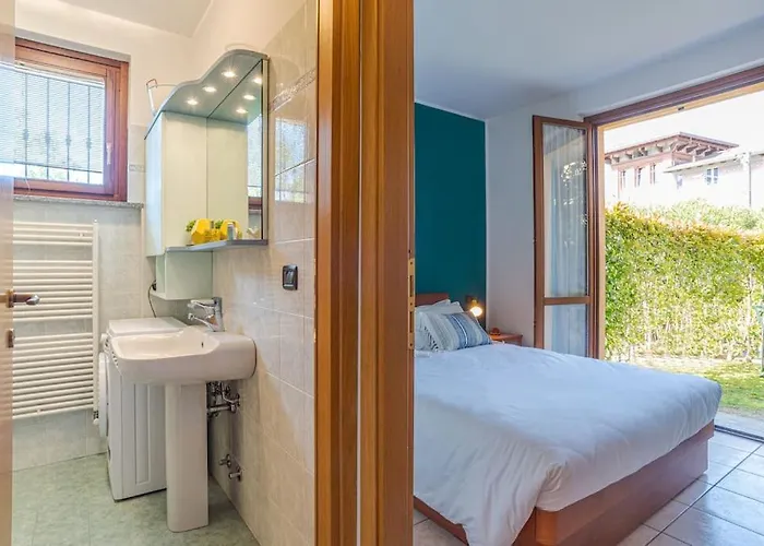 Cozy With Garden Апартаменты *